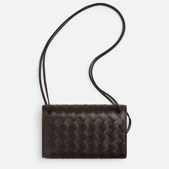NWT ✅BOTTEGA VENETA Andiamo Pouch on Strap ⭐ NWT - Picture 3 of 11
